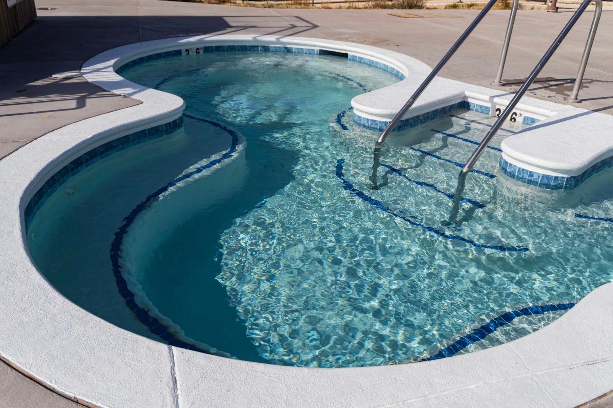 The Cottages - Golf, Pool, Play - 2-Bedroom トラッキー エクステリア 写真
